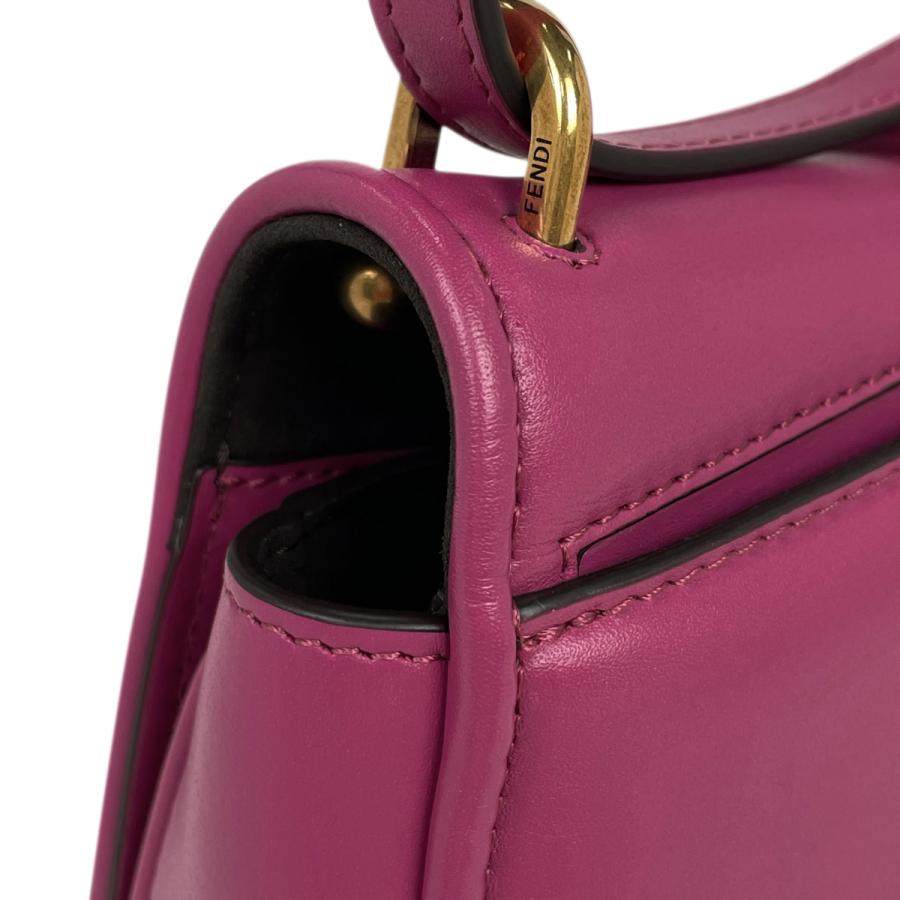 FENDI（フェンディ） カモン スモール FFロゴ ショルダーバッグ レザー 