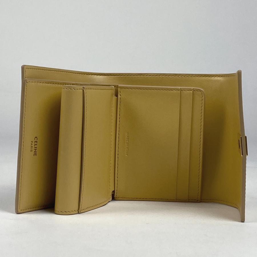 CELINE セリーヌ スモール トリフォールドウォレット 16 三 CELINE セリーヌ スモール トリフォールドウォレット 16 三