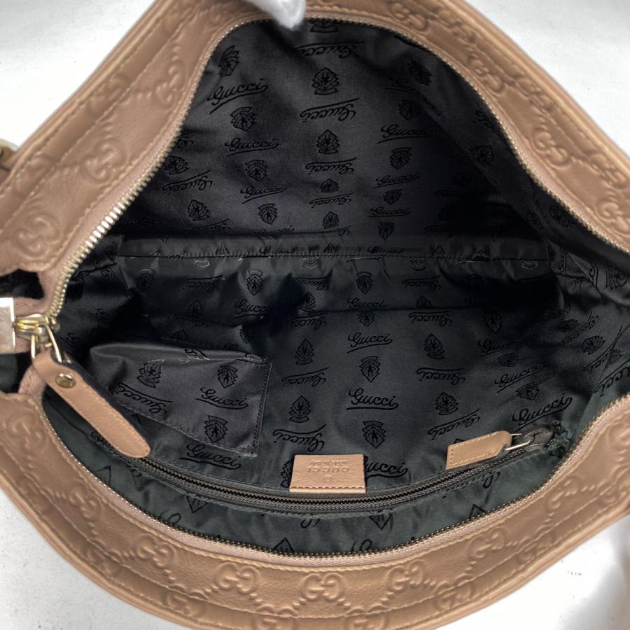 GUCCI グッチ グッチシマ ショルダーバッグ GG柄 シグネチャー 