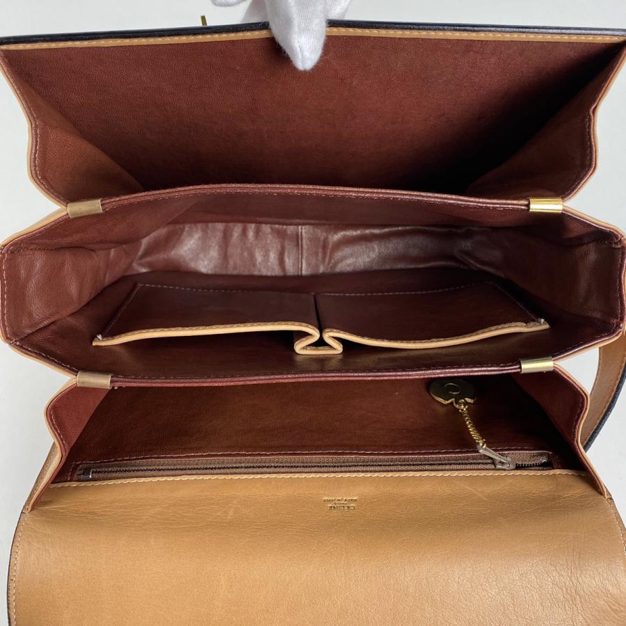 CELINE（セリーヌ） 馬車金具 ショルダーバッグ ロゴ 肩掛け