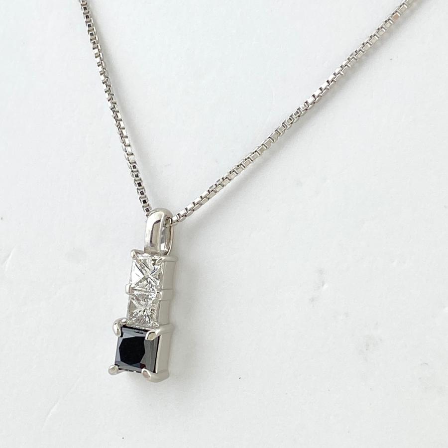 ブラックダイヤモンド デザインネックレス プラチナ ペンダント  