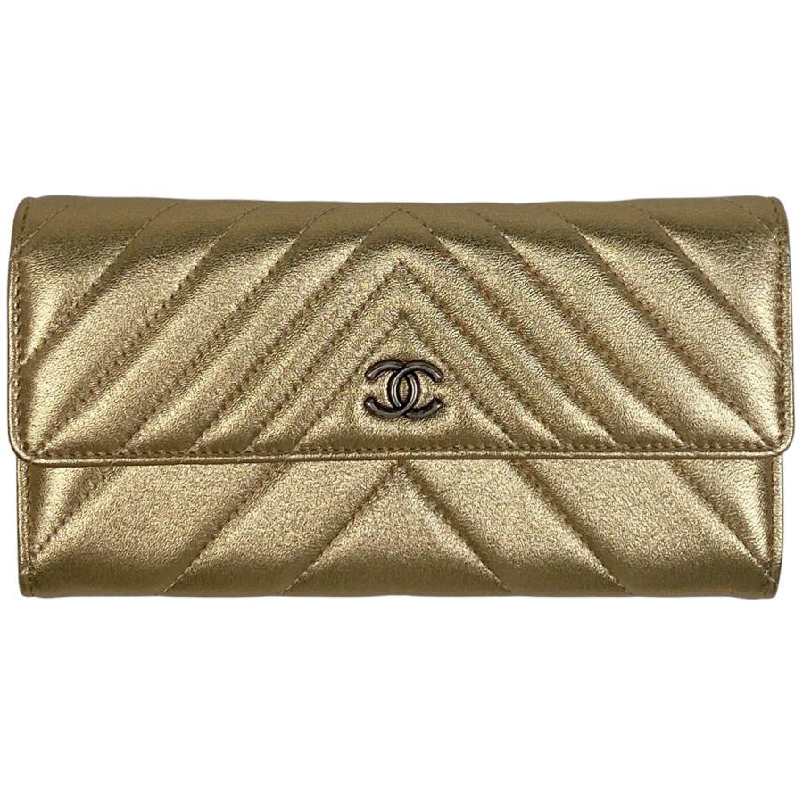 シャネル　CHANEL Vステッチ　二つ折り　長財布　ゴールド シャネルCHANEL Vステッチ二つ折り長財布ゴールド