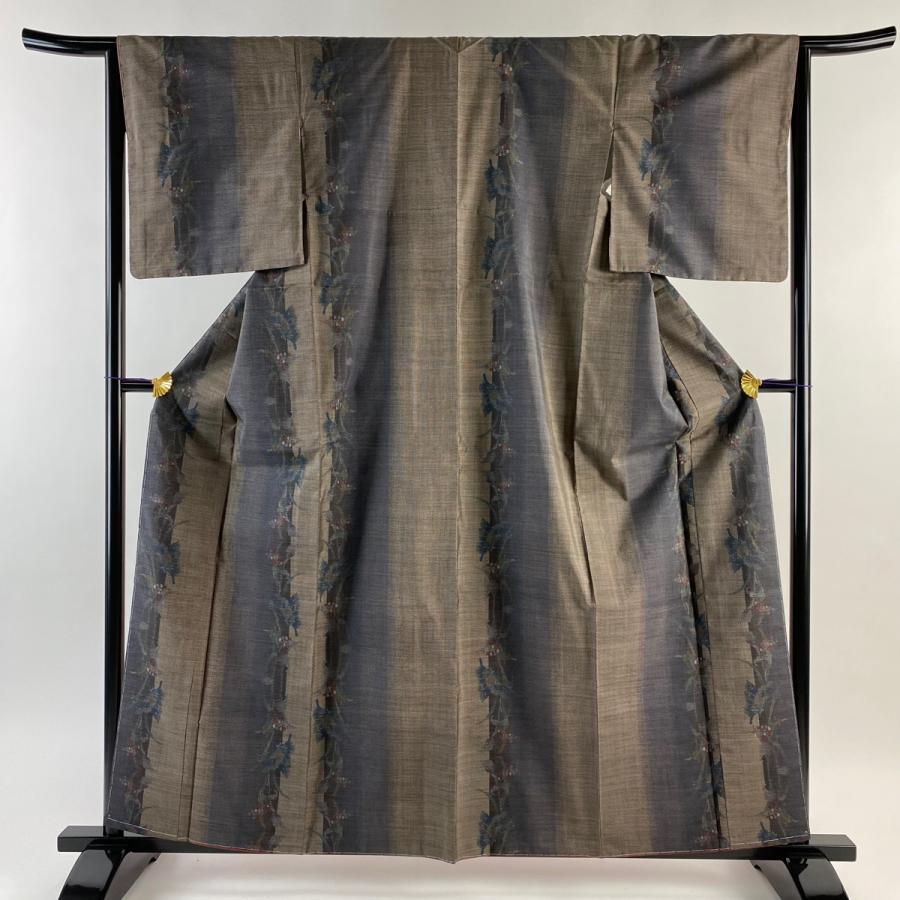 大島紬 身丈159cm 裄丈64.5cm M 袷 純泥染 証紙あり 蝶 葉と実 焦茶色  