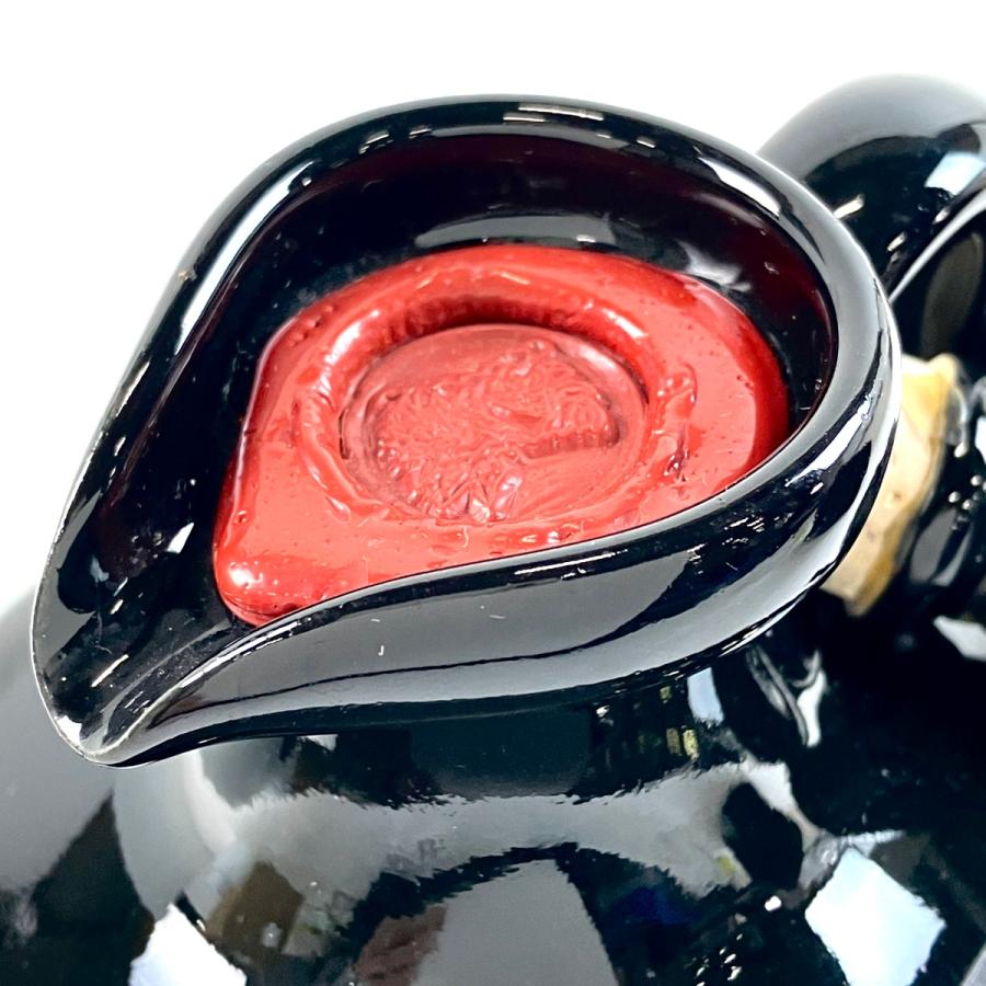 クイーンエリザベス2世 QE2 12年 黒陶器 760ml スコッチ クイーンエリザベス2世 QE2 12年 黒陶器 760ml スコッチ