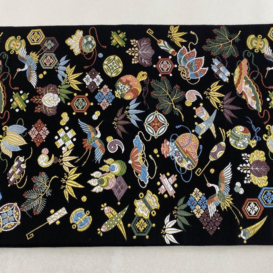 袋帯 逸品 招福宝尽くし 鶴 金糸 刺繍 黒 六通 正絹 中古 