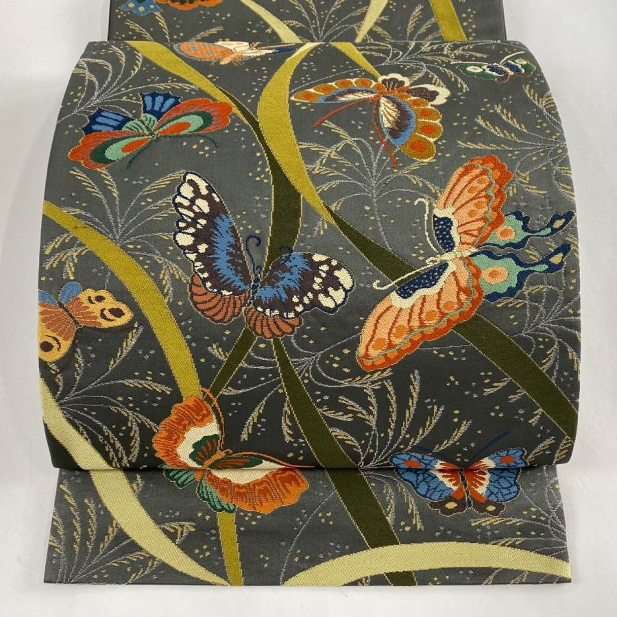 袋帯 美品 逸品 白綾苑大庭 落款あり 蝶 葉柄 銀糸 箔 黒灰 六通 正絹 