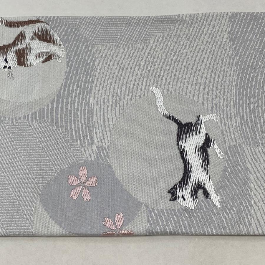 袋帯 逸品 落款あり 猫 桜 灰色 全通 正絹 中古（袋帯 美品 名品 