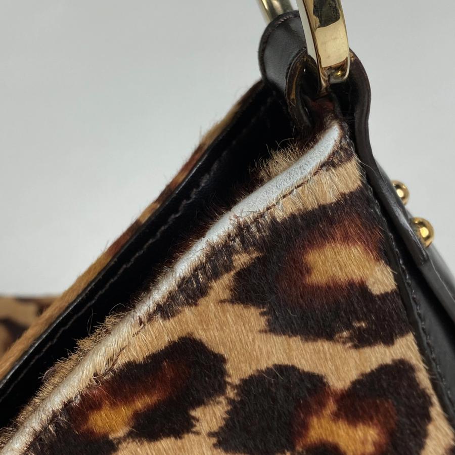 FENDI フェンディ レオパード柄 ショルダーバッグ ワン FENDI フェンディ レオパード柄 ショルダーバッグ ワン