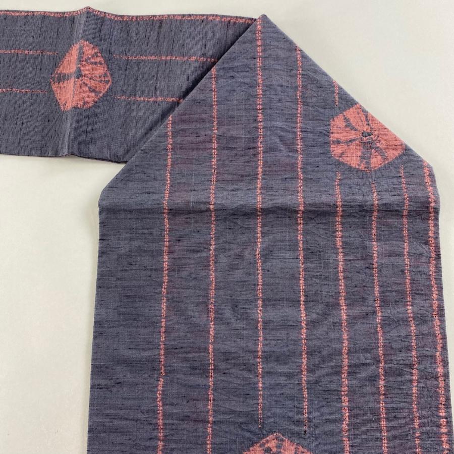 名古屋帯 美品 秀品 縞 亀甲 絞り 灰紫 正絹 中古 : リユース 名古屋帯 美品 秀品 縞 亀甲 絞り 灰紫 正絹 中古 : リユース