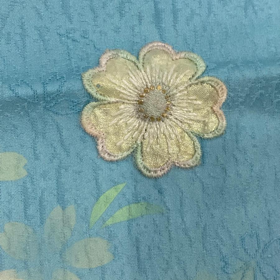 振袖 身丈166cm 裄丈68cm L 袷 やまと 桜 花びら 刺繍 金彩 水色 正絹