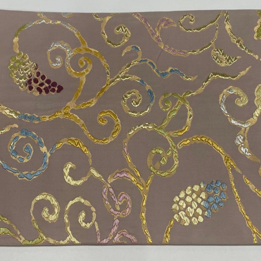 袋帯 美品 逸品 葡萄唐草 唐織 金銀糸 ピンクベージュ 六通 正絹 袋帯 美品 逸品 葡萄唐草 唐織 金銀糸 ピンクベージュ 六通 正絹