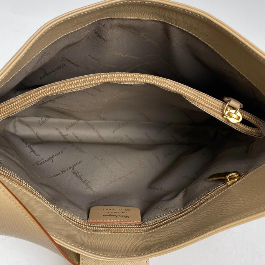 FERRAGAMO サルヴァトーレフェラガモ Salvatore Ferragamo FERRAGAMO サルヴァトーレフェラガモ Salvatore Ferragamo