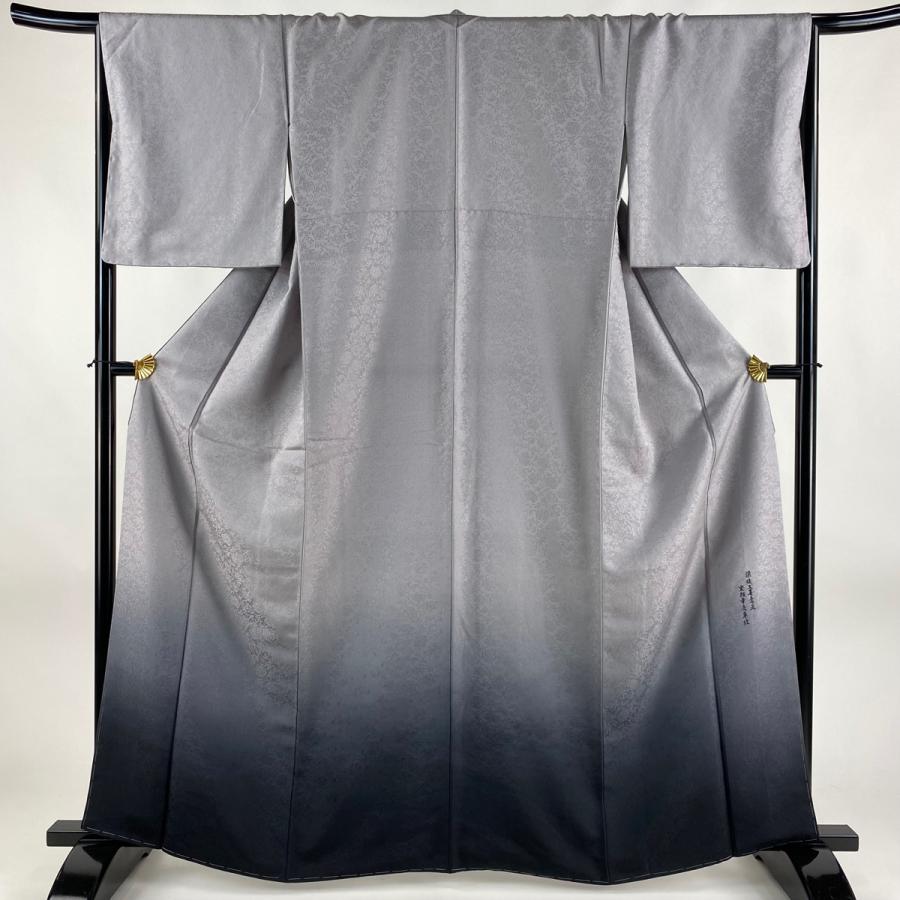 付下げ 身丈163cm 裄丈66.5cm M 袷 宝相華唐草紋 裾ぼかし 灰色 正絹  