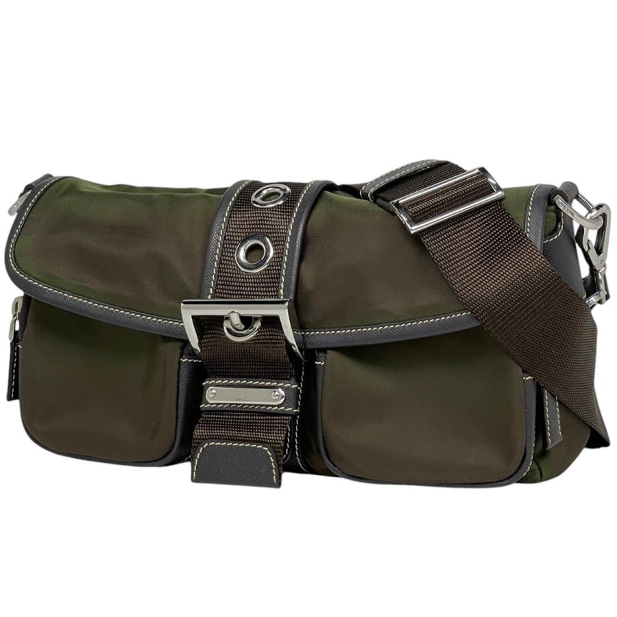 PRADA（プラダ） ロゴプレート ショルダーバッグ 斜め掛け ショルダー