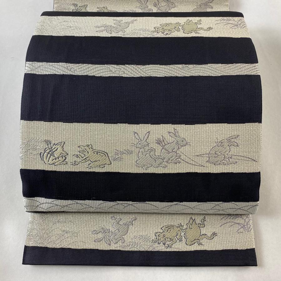 袋帯 美品 逸品 夏帯 絽 鳥獣戯画 段縞 刺繍 黒 六通 正絹 中古  