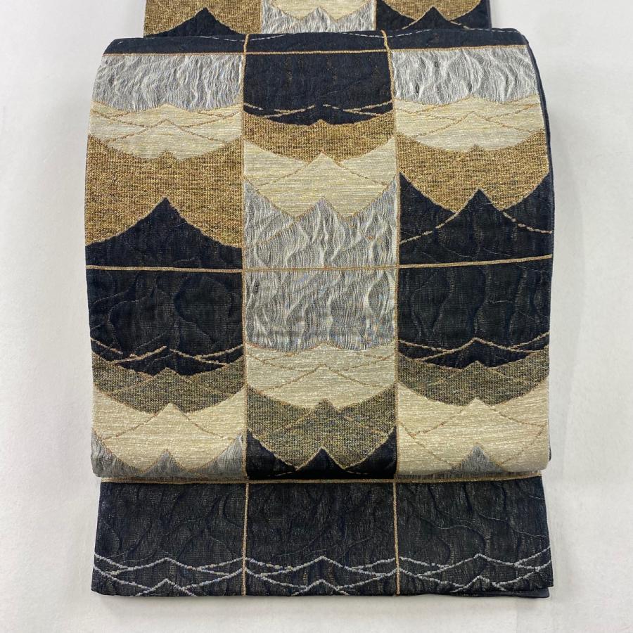 袋帯 美品 名品 幾何学模様 金糸 箔 黒 六通 正絹 中古 在庫一掃
