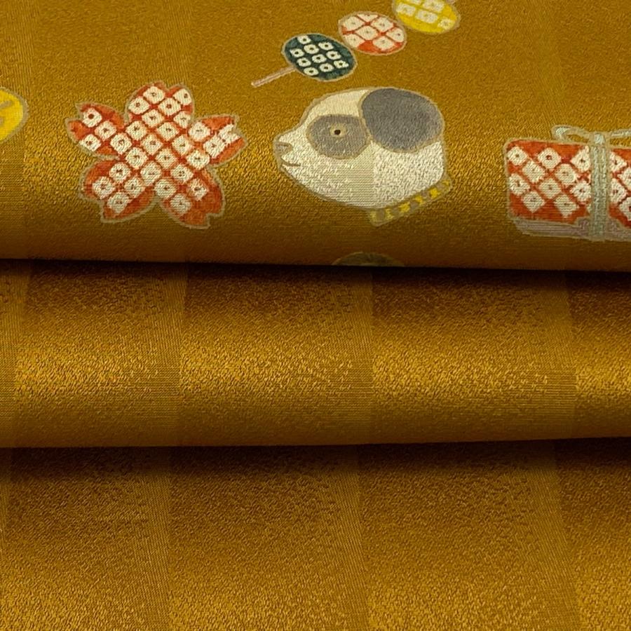 正絹 名古屋帯金彩 吹き寄せ図案 薄いベージュクリーム 可愛らしい 逸品 正絹 名古屋帯金彩 吹き寄せ図案 薄いベージュクリーム