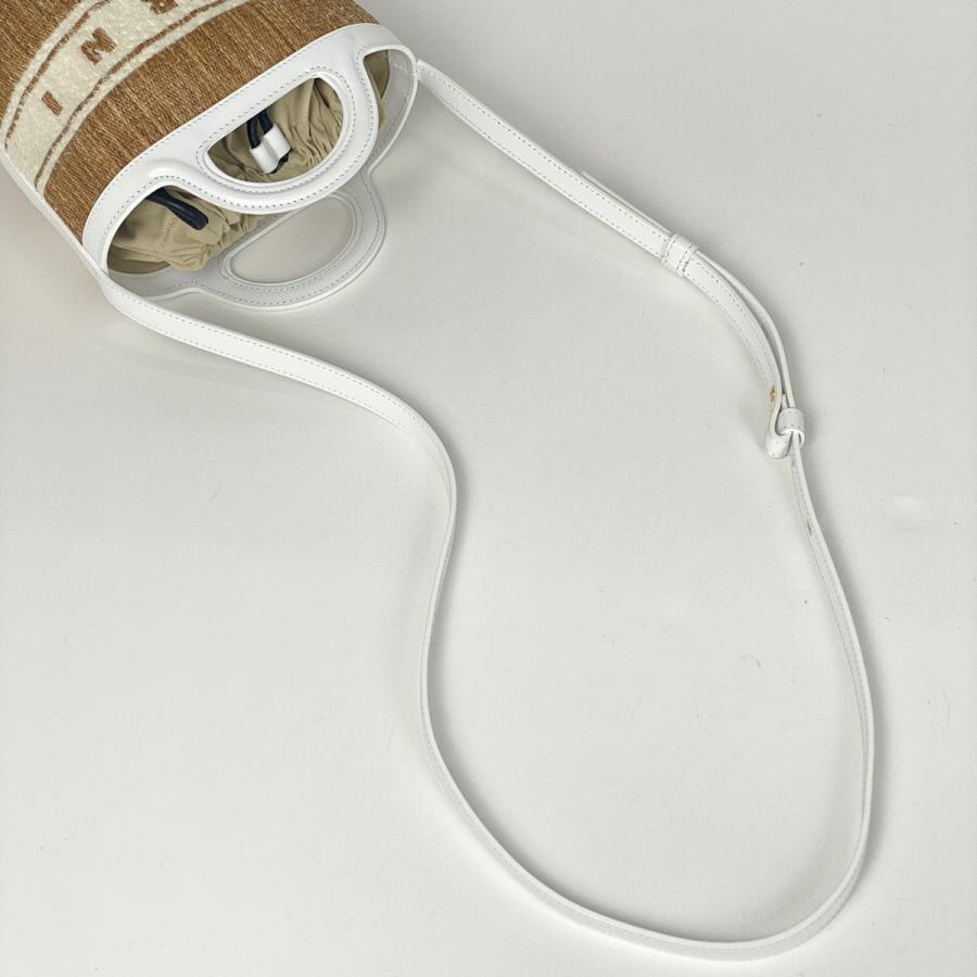 MARNI（マルニ） ロゴ ハンドバッグ ラフィア 巾着型ポーチ ショルダー 