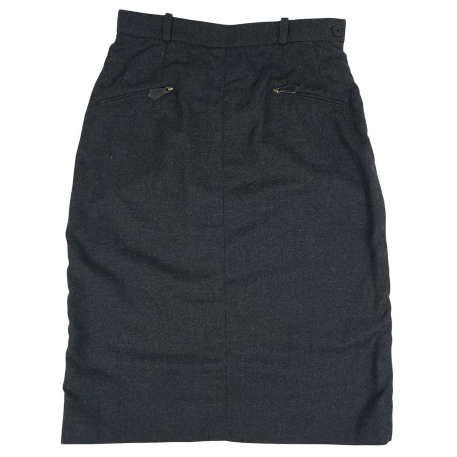 エルメス HERMES ロゴボタン ミディアムスカート スターマーク ひざ下  