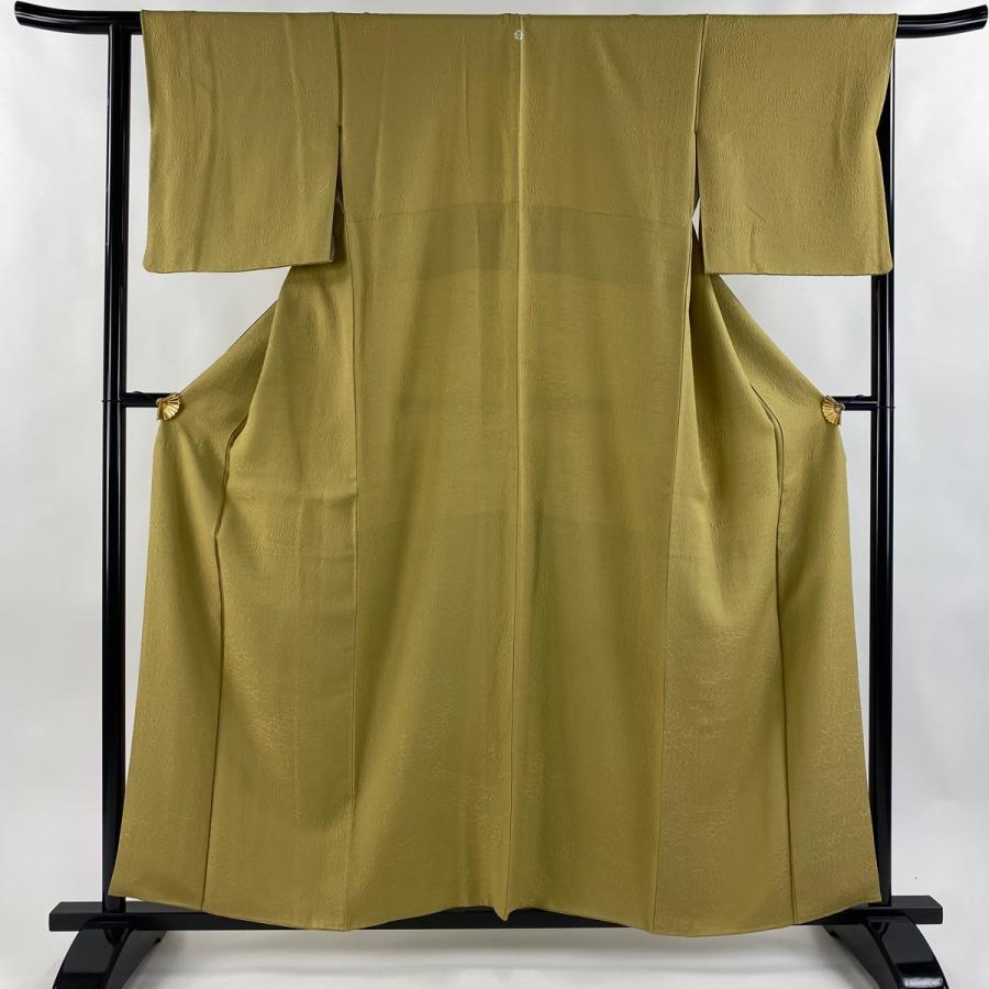 色無地 身丈159.5cm 裄丈63cm 正絹 秀品 【中古】 色無地 身丈159.5cm 裄丈64.5cm M 袷 地紋 からし色 正絹 秀品 一つ紋