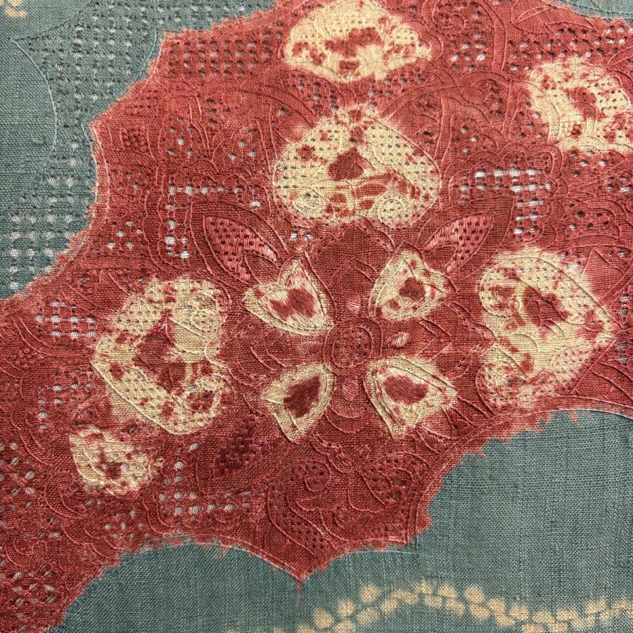 名古屋帯 秀品 紬地 逆さ雲取り 草花 刺繍 絞り 灰緑 正絹 中古