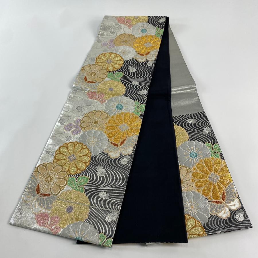 美品 袋帯 秀品 花 蝶 金銀糸 箔 黒 六通 正絹 中古 : リユース 