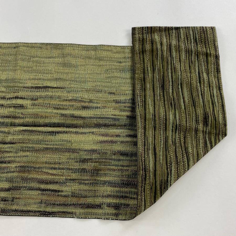美品 名古屋帯 優品 八寸名古屋帯 松葉仕立て よろけ縞 金糸 よもぎ色