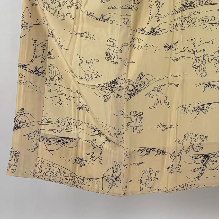 【美品】鳥獣戯画　高級長襦袢　★衣紋抜付き★梨地縮緬 美品 長襦袢 身丈133.5cm 裄丈65cm M 鳥獣戯画 ベージュ 正絹