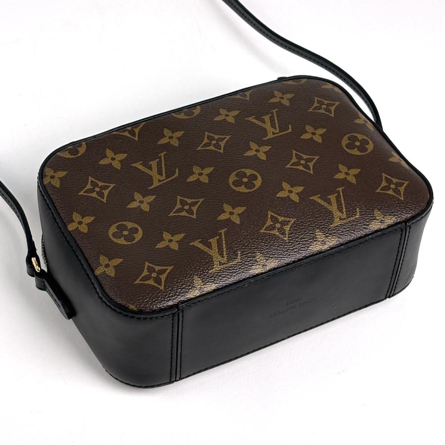 LOUIS VUITTON（ルイ・ヴィトン） サントンジュ 斜め掛け ショルダー 