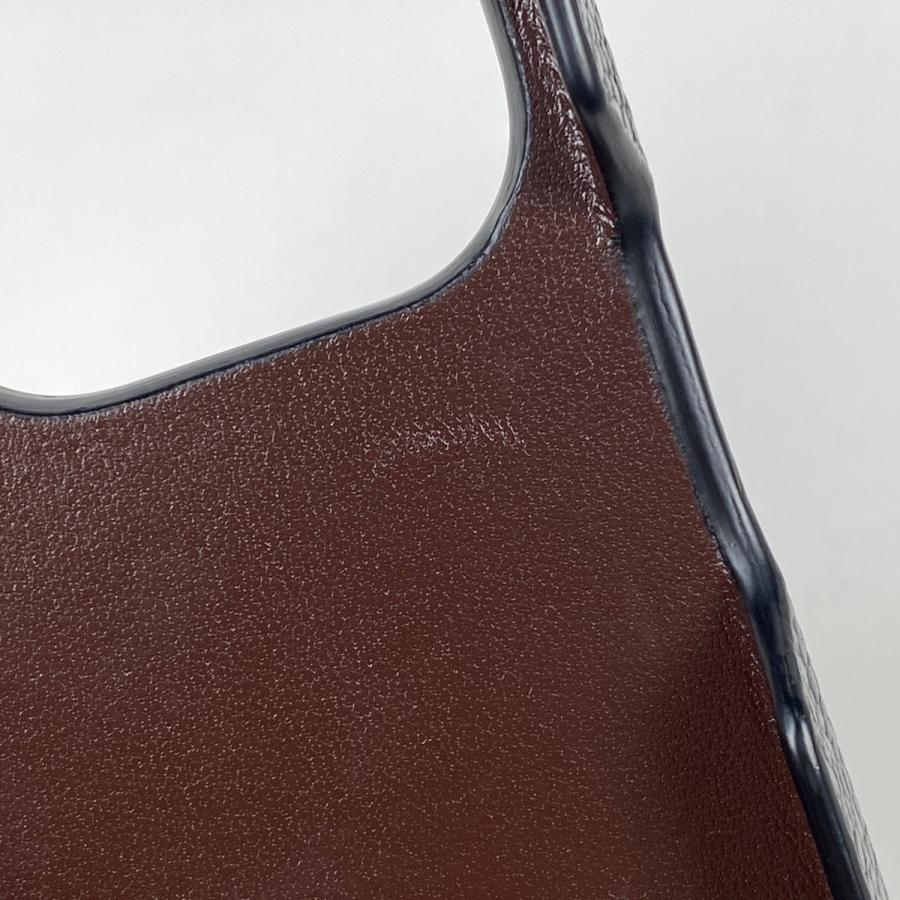 CHANEL（シャネル） ココマーク チェーン スマホケース iPhone