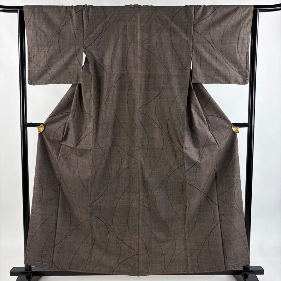 美品 大島紬 身丈159.5cm 裄丈63.5cm S 袷 純泥染 証紙あり 幾何学模様