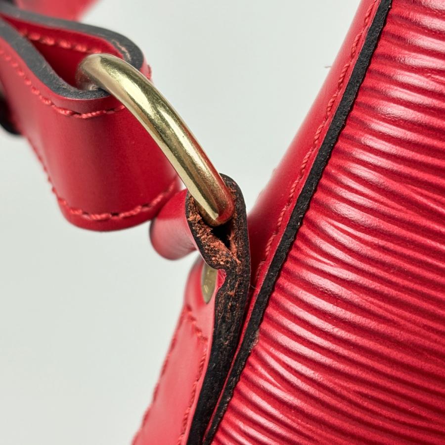 LOUIS VUITTON（ルイ・ヴィトン） ノエ 肩掛け 巾着型 ショルダー