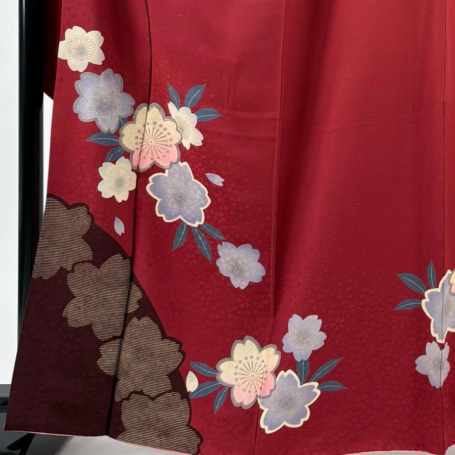 振袖 身丈165cm 裄丈67cm M 袷 桜 花びら 金糸 金彩 赤 正絹 秀品 中古 