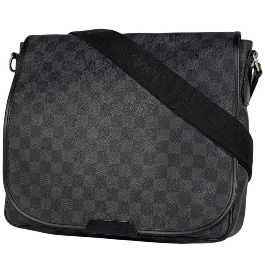 ルイ ヴィトン ダミエグラフィット ダニエルMM メッセンジャーバッグ　ブラック LOUIS VUITTON（ルイ・ヴィトン） ダニエル MM メッセンジャーバッグ