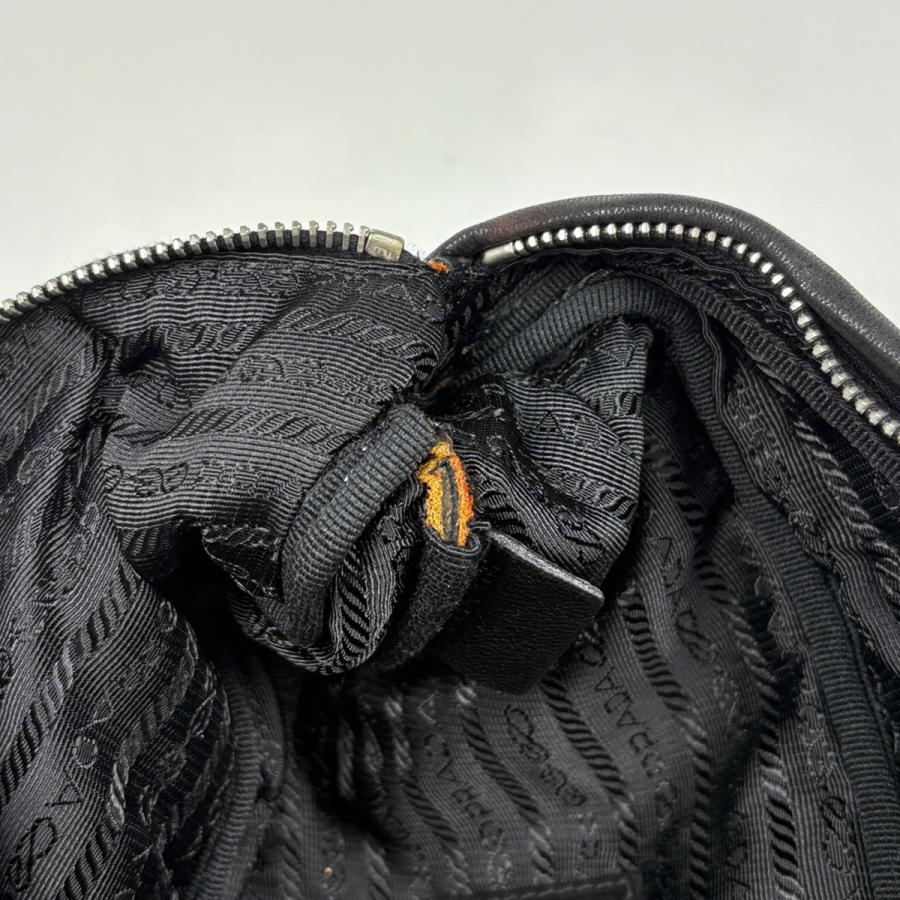 未使用品 PRADA プラダ メッセンジャーバッグ ショルダーバッグ ユニ 