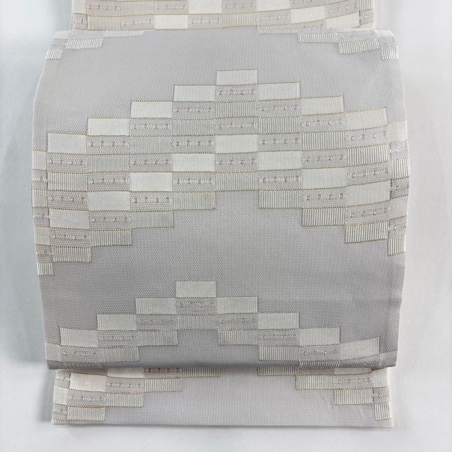 袋帯 名品 夏帯 紗 幾何学 金銀糸 灰白 六通 正絹 中古 : リユース