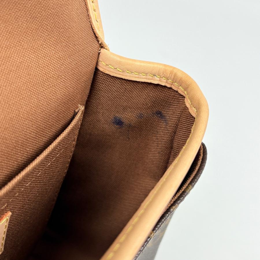 LOUIS VUITTON（ルイ・ヴィトン） ソローニュ 斜め掛け ショルダー 