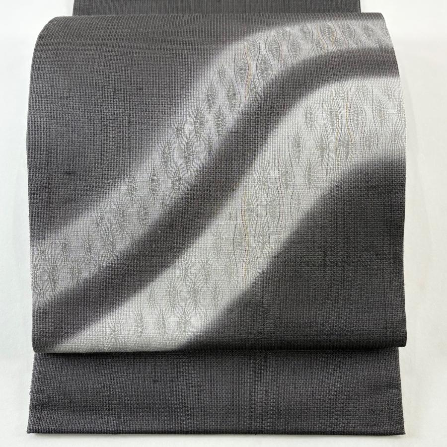 美品 袋帯 逸品 夏帯 やまと 立涌 幾何学模様 黒灰 お太鼓柄 正絹 中古