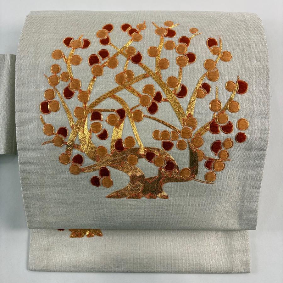 美品 名古屋帯 優品 枝花 刺繍 金糸 灰白 正絹 中古 : リユース
