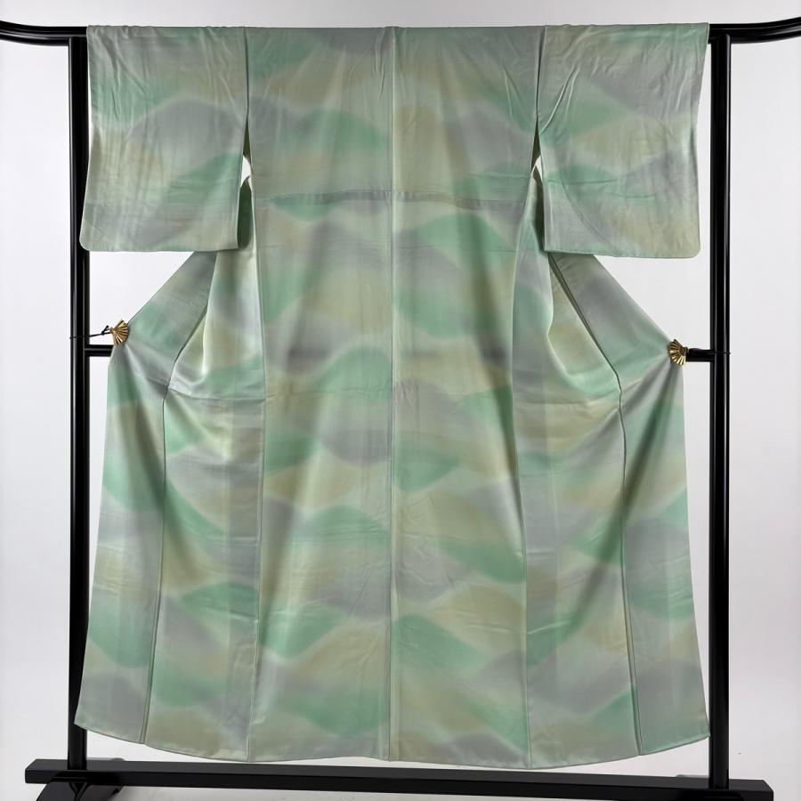 【美品】 小紋 身丈152.5cm 裄丈63cm 正絹 名品 【中古】 美品 小紋 身丈152.5cm 裄丈63cm S 袷 山並み ぼかし 薄緑 正絹 優品