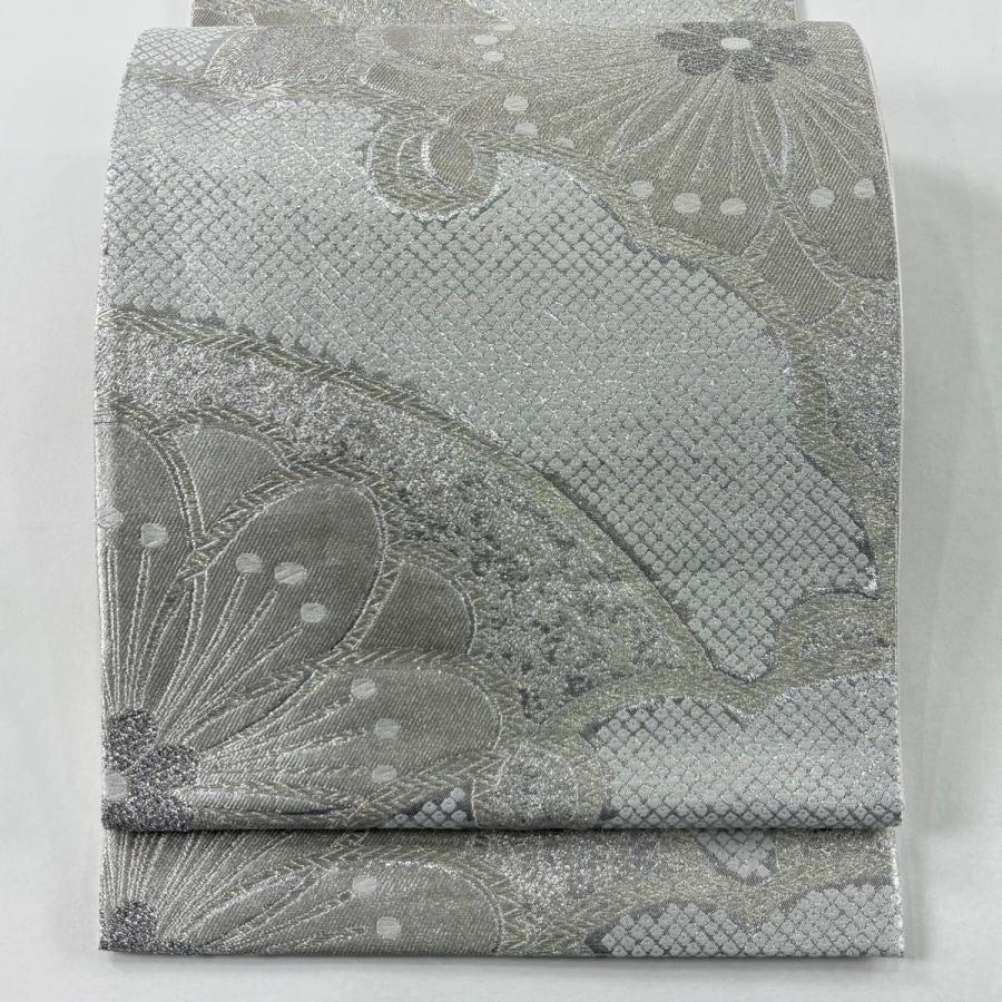 美品 袋帯 名品 雪輪 花 銀糸 箔 銀色 六通 正絹 中古 : リユース