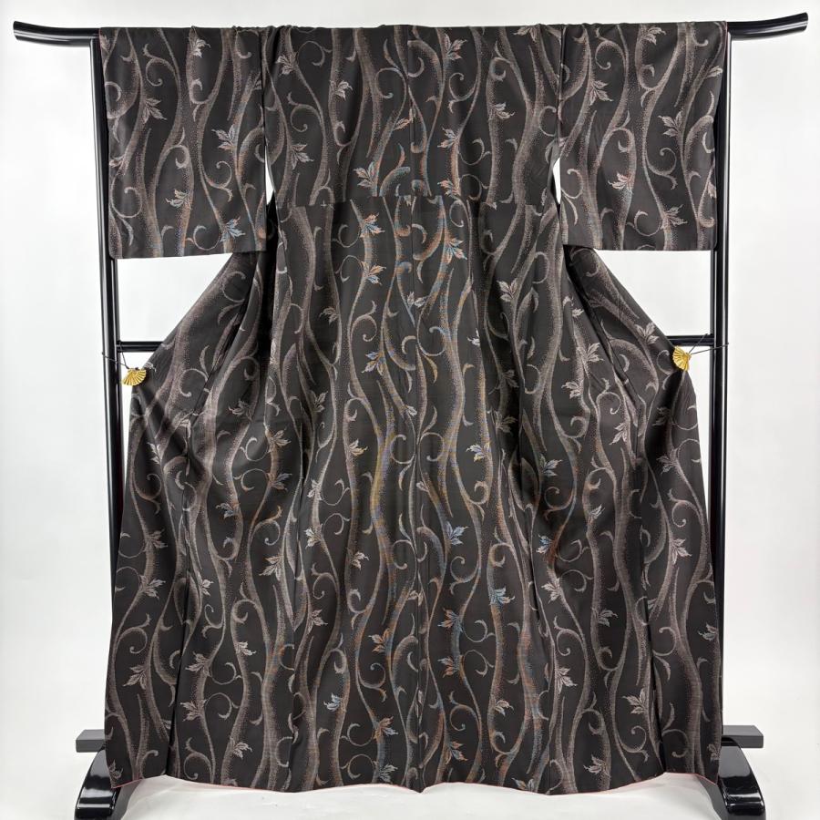 美品 大島紬 身丈168cm 裄丈68cm L 袷 純泥染 証紙あり 唐草 焦茶色