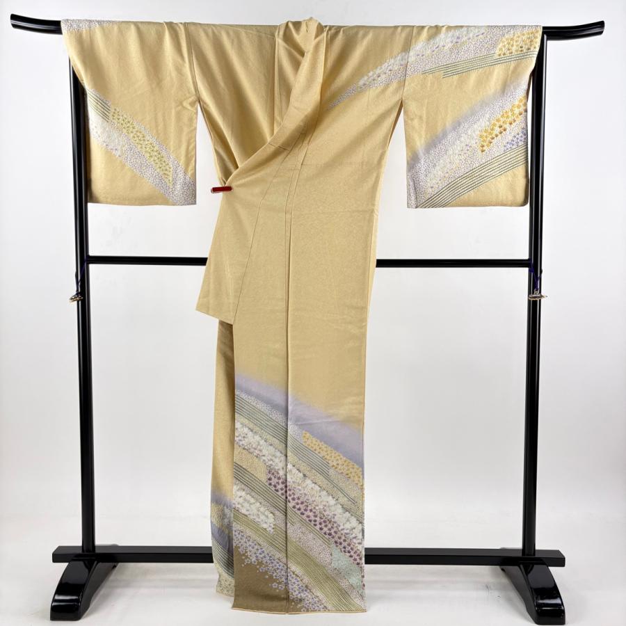 美品 訪問着 身丈168.5cm 裄丈70cm L 袷 桜楓 斜縞 銀通し 絞り 薄黄 正絹 逸品 中古_7