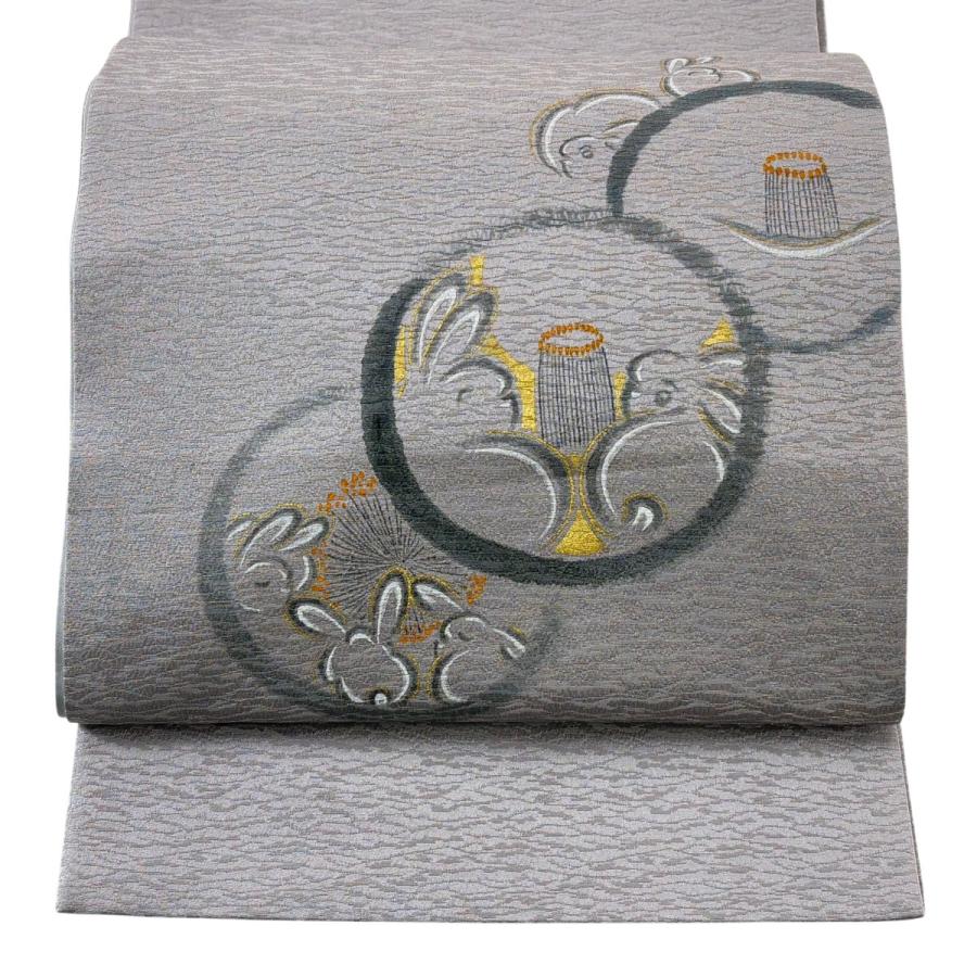 美品 袋帯 名品 うさぎ 椿 金彩 銀通し 灰紫 お太鼓柄 正絹 中古