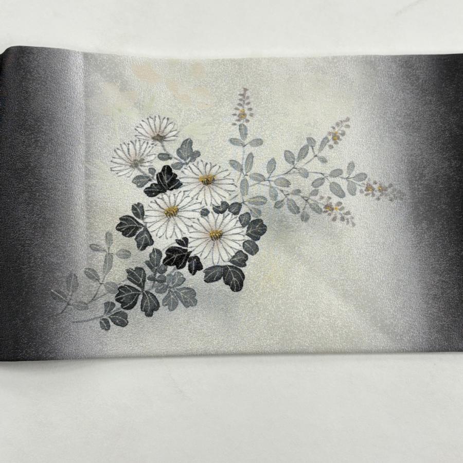 美品 名古屋帯 逸品 草花 金銀彩 銀通し 灰白 正絹 中古