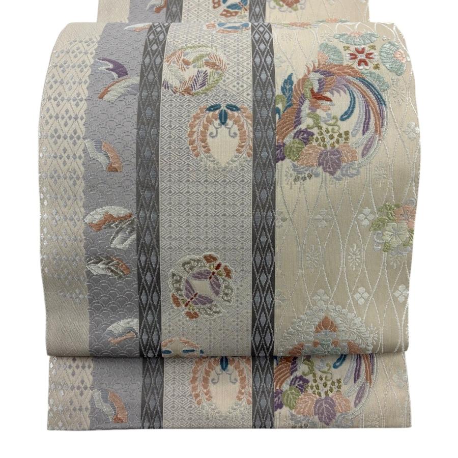 【着物】袋帯　花丸に蝶　霞文　金糸　六通　25b02-326 美品 袋帯 名品 花丸文 蝶 金銀糸 ベージュ 六通 正絹 中古 : リユース