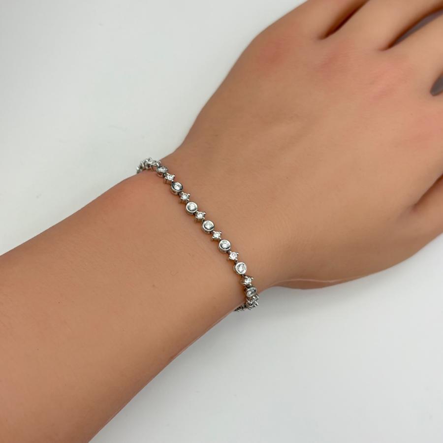 DE BEERS（デビアス） メレダイヤ デザインブレスレット WG ホワイト 