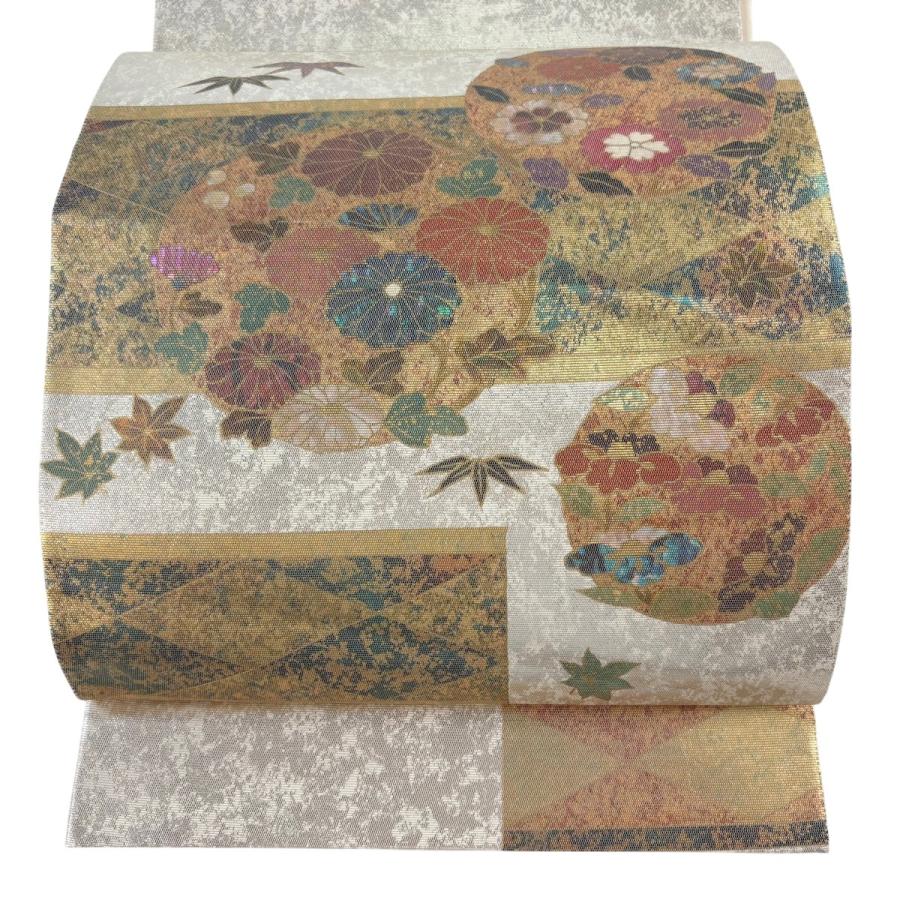 袋帯 秀品 菊 笹 金彩 螺鈿箔 銀色 お太鼓柄 正絹 中古 : リユース