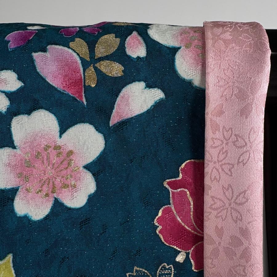 美品 振袖 身丈164cm 裄丈67cm M 袷 やまと 牡丹 鞠 銀通し 金銀彩 青緑 正絹 逸品 中古_5