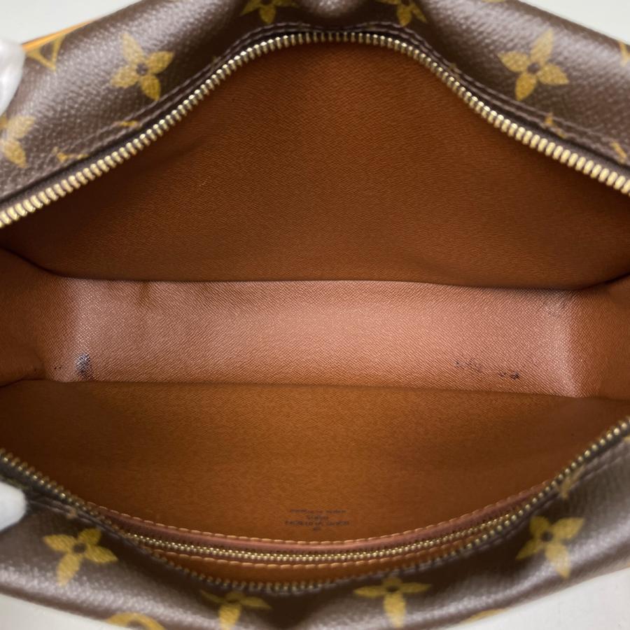 LOUIS VUITTON（ルイ・ヴィトン） トロカデロ 30 斜め掛け ショルダー 